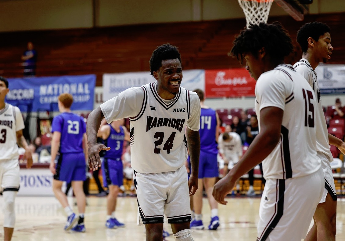 Warriors Clinch Championship Spot with Comeback Victory